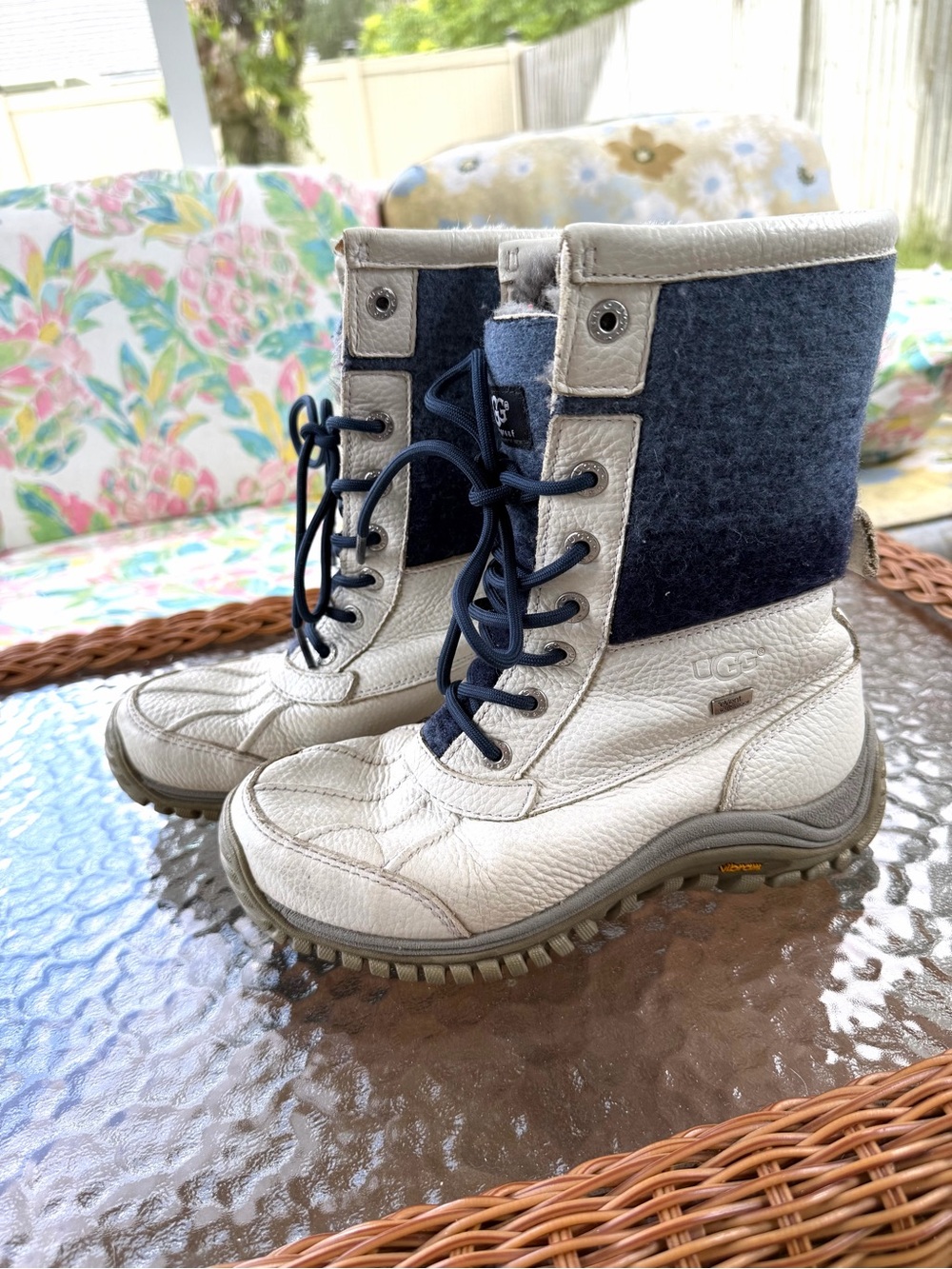 UGG Adirondack II Waterproof Winter Boots Blue Ombré Leather Size 6